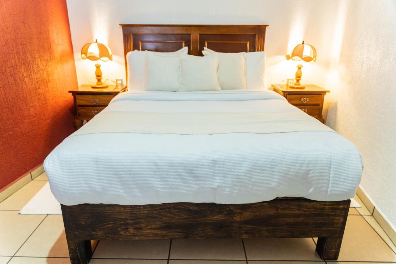 Casa Graciela Hotel Patzcuaro Bagian luar foto