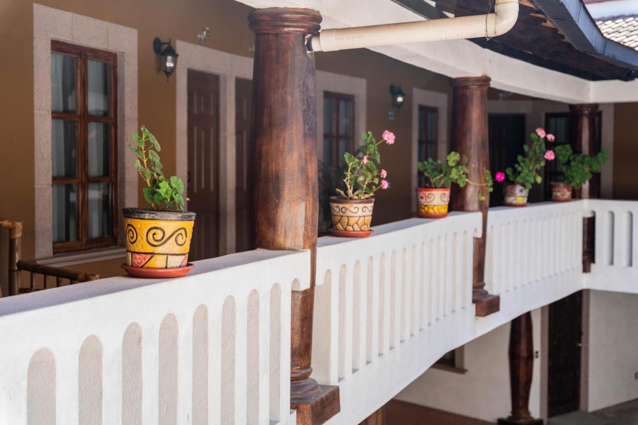 Casa Graciela Hotel Patzcuaro Bagian luar foto