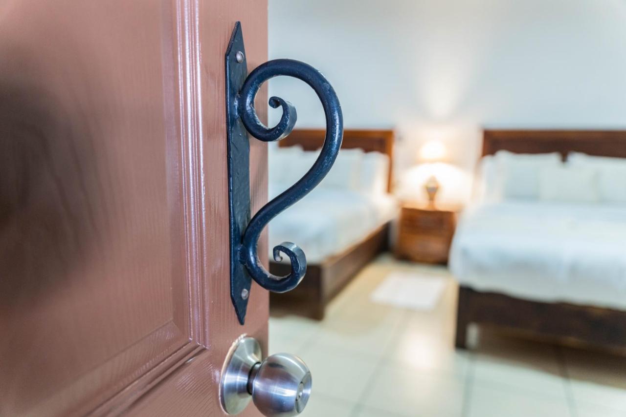 Casa Graciela Hotel Patzcuaro Bagian luar foto